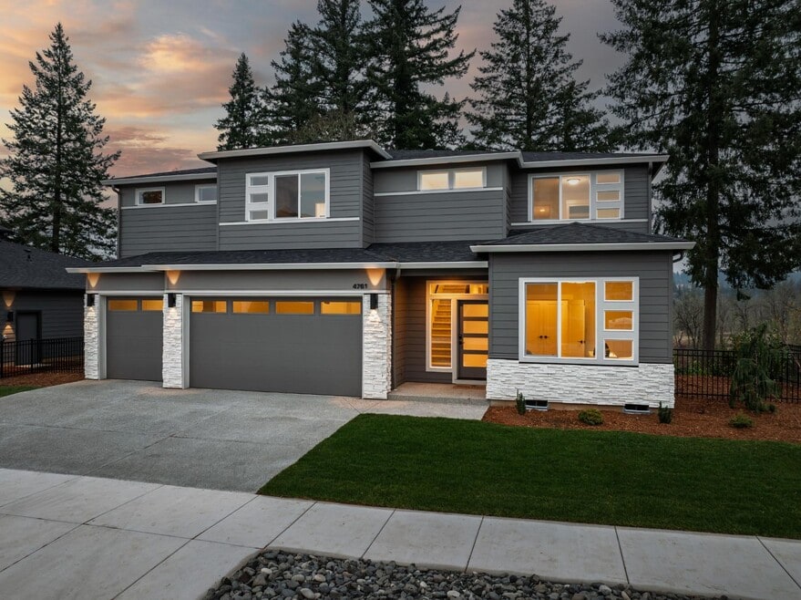 4761 NW 71st Ave, Camas, WA 98607 - photo 1