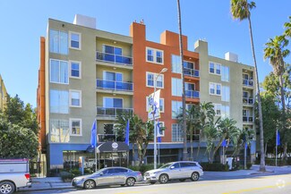 7400 Hollywood Blvd, Los Angeles, CA 90046