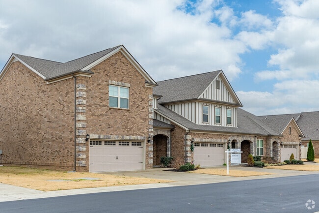 Murfreesboro has a growing population of townhomes being built all over the city.