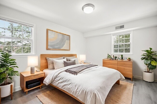 The Park At Arlington Ridge, Arlington, VA 22206 - photo 2