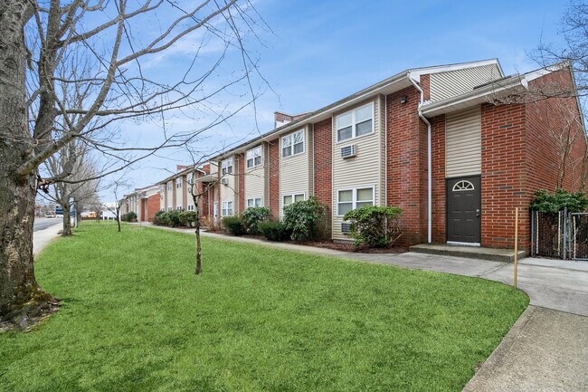 Zen Long Island at Wheatley Heights 55+ Community, Wyandanch, NY 11798 - photo 6