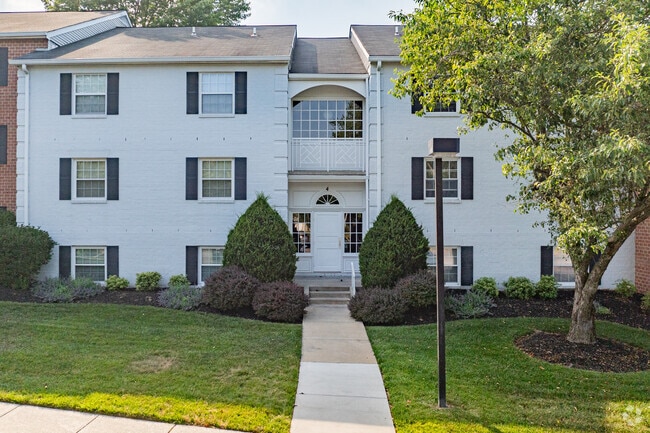 Some condos in Mays Chapel retain a colonial feel.