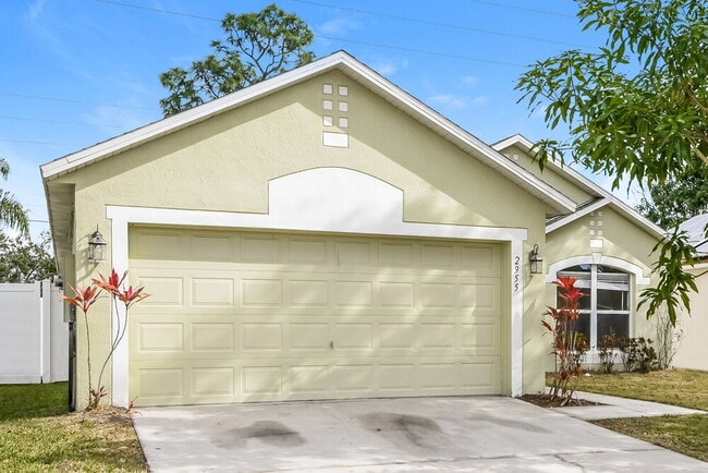 2955 Leba Ln, Saint Cloud, FL 34772 - photo 3