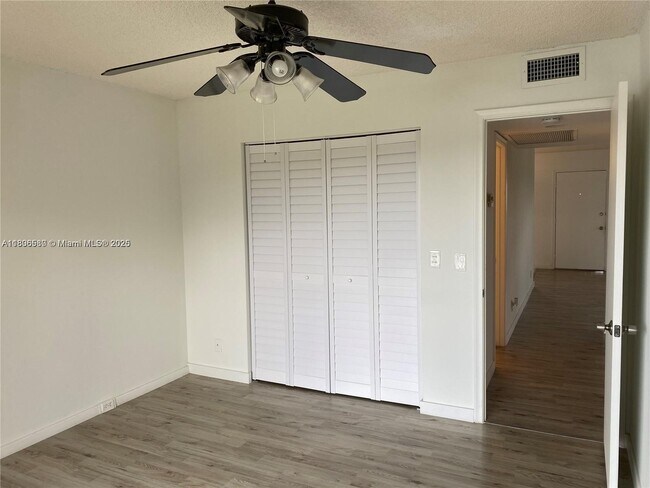 18101 NW 68th Ave unit D-101, Hialeah, FL 33015 - photo 2