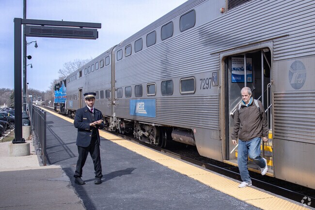 Hainesville locals can get to Chicago or Milwaukee through nearby Metra stations.