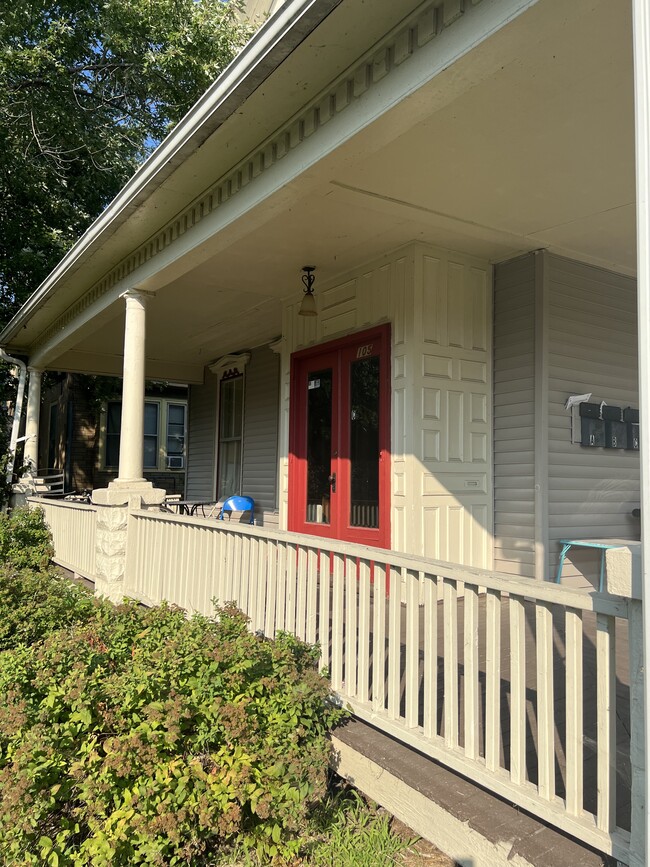 105 W 5th St Unit C, Muscatine, IA 52761