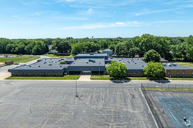 Courses in Reading, Writing, and Literature are available at L.J. Stevens Intermediate School.