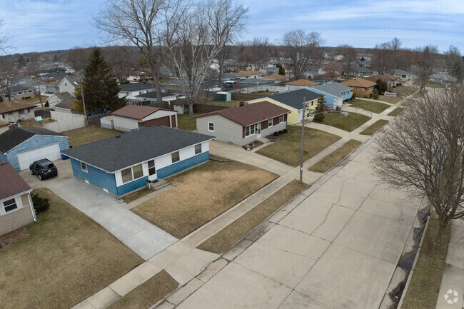 Many Ranch Style Homes are available in Villa Capri.