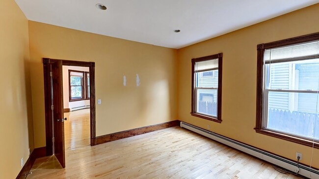 47 Pratt St, Allston, MA 02134 - photo 4