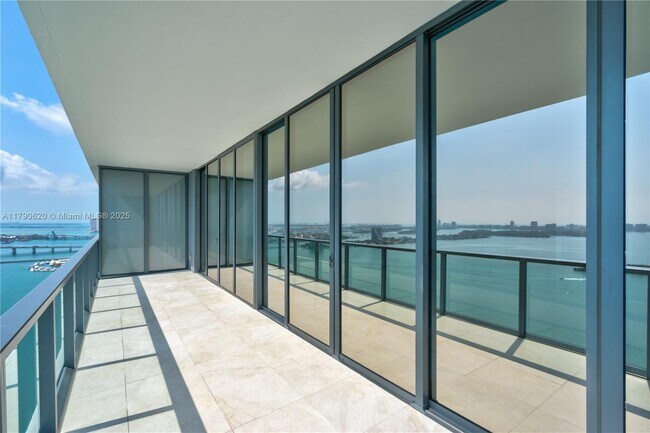 Elysee Miami unit 3102, Miami, FL 33137 - photo 2