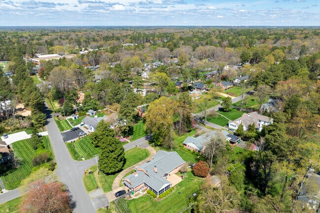 Sleepy Hollow, about 12 miles from Downtown Richmond, Virginia, is quiet and lush.
