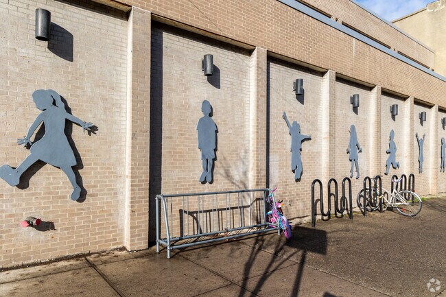 Wallace Elementary School prepares young minds for the world.