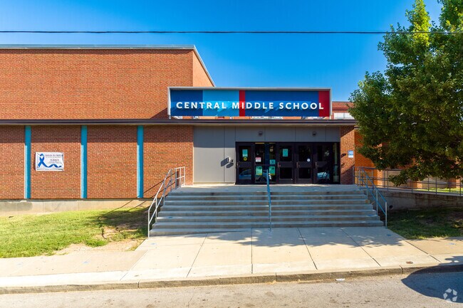 Central Middle School is a public middle school in the Riverview neighborhood.