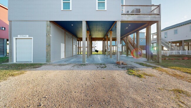 2576 Whitecap Beach, Crystal Beach, TX 77650 - photo 2