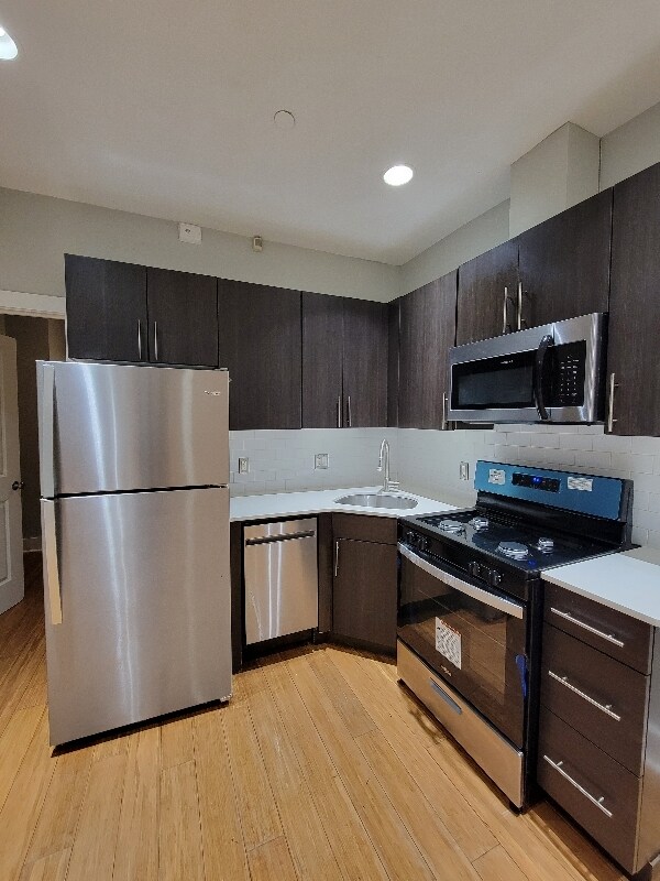 2220 N 16th St Unit 2, Philadelphia, PA 19132