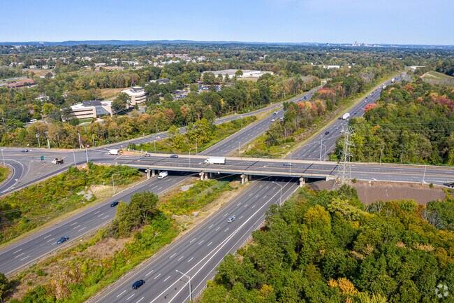 I-91 Provides Easy Access To Hartford or New Haven.