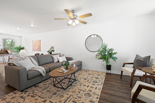 1806 Ferguson St, Pea Ridge, AR 72751 - photo 4