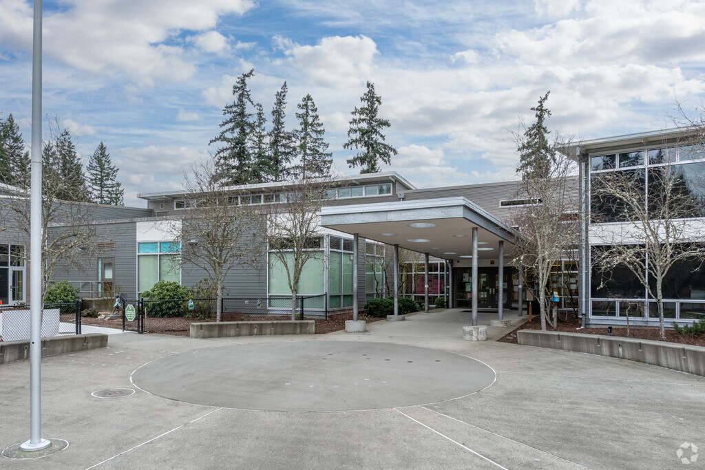 Rachel Carson Elementary School entrance.