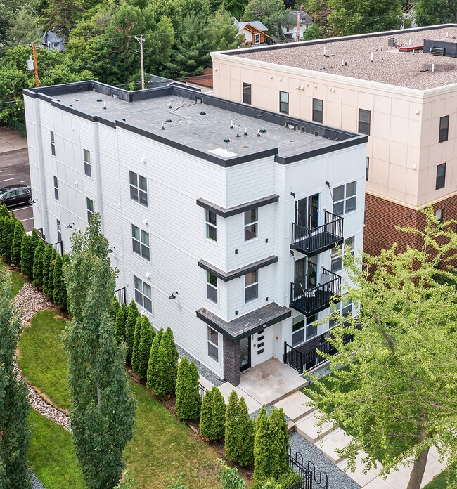 The Luxe, Saint Paul, MN 55105 - photo 6