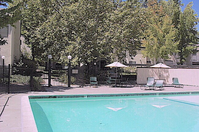 Glen Ellen Manor, Glen Ellen, CA 95442 - photo 4