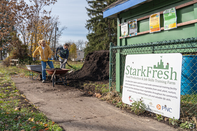 StarkFresh has a community farm & training facility that grows on a commercial production scale.
