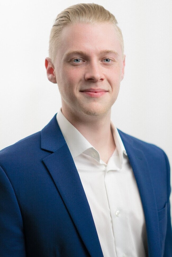 Agent Photo