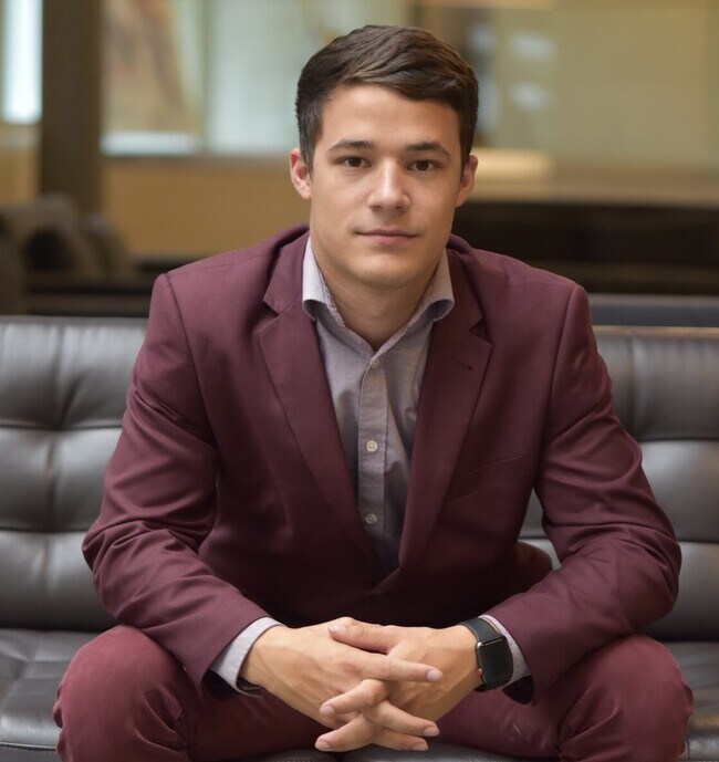 Agent Photo