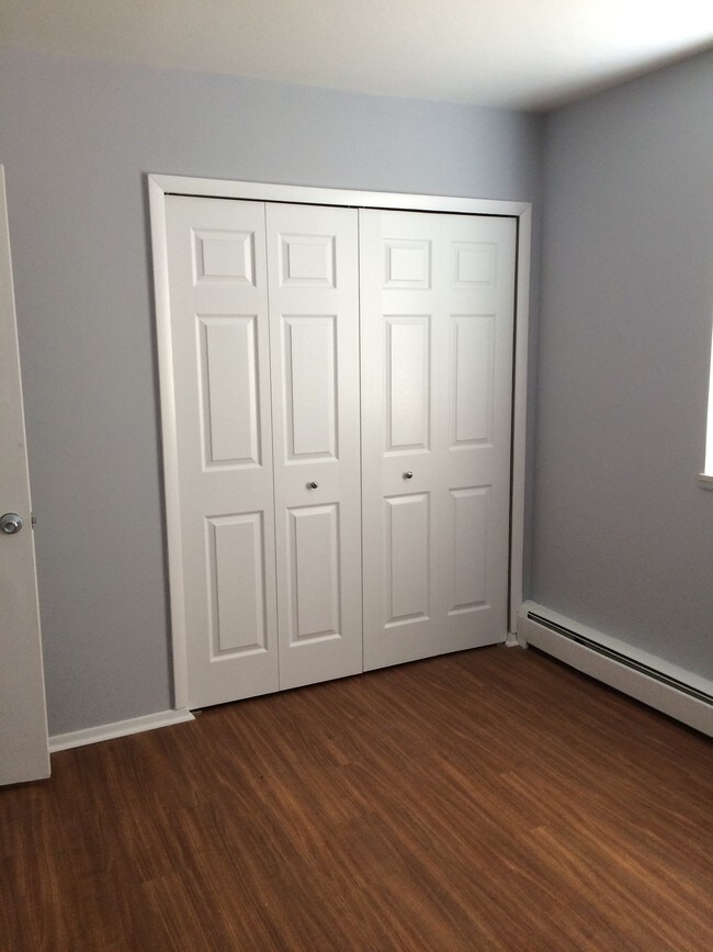 Maple Eastlake Apartments, Eastlake, OH 44095 - photo 4