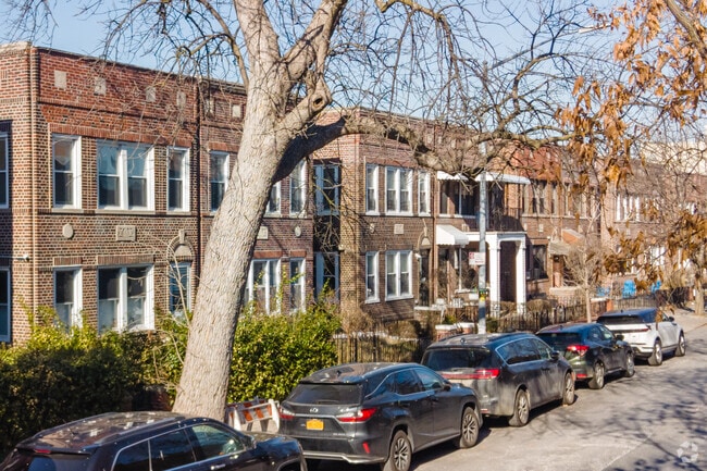 Ditmars Steinway has a low-rise, residential feel.