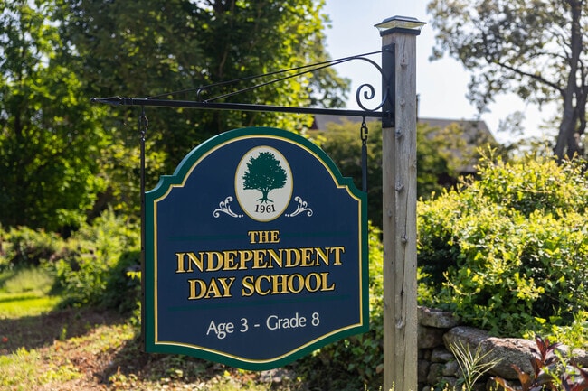 Welcome to The Independent Day School.