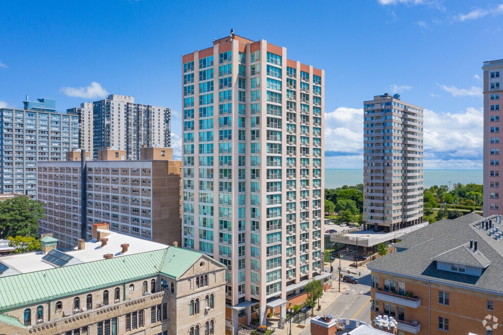 The Bryn - 5600 N Sheridan Rd, Chicago, IL 60660 - photo 1