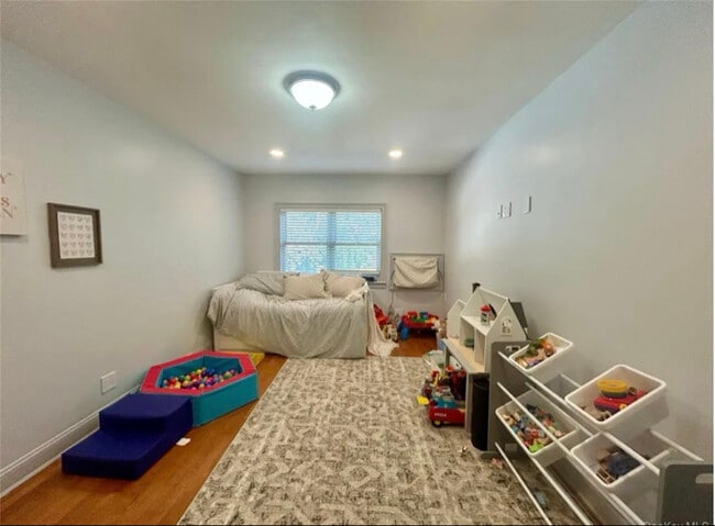 65-43 Alderton St, Queens, NY 11374 - photo 3