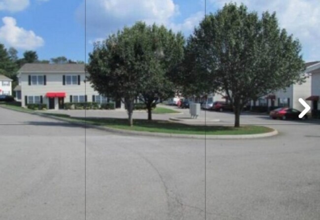 1002 Willington Manor, Loudon, TN 37774 - photo 2
