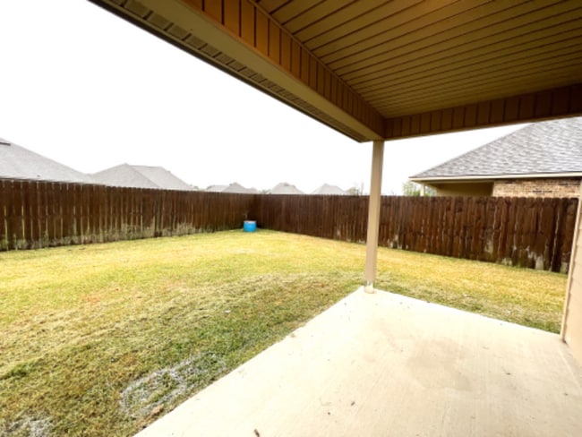 524 Cautillion Dr, Youngsville, LA 70592 - photo 4