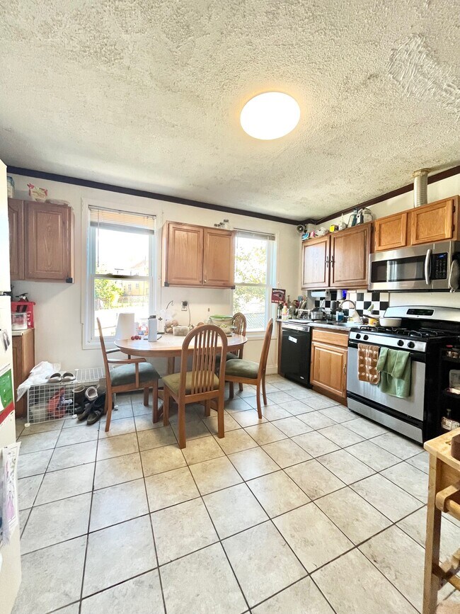 205 Hillside St unit 1, Roxbury Crossing, MA 02120 - photo 7