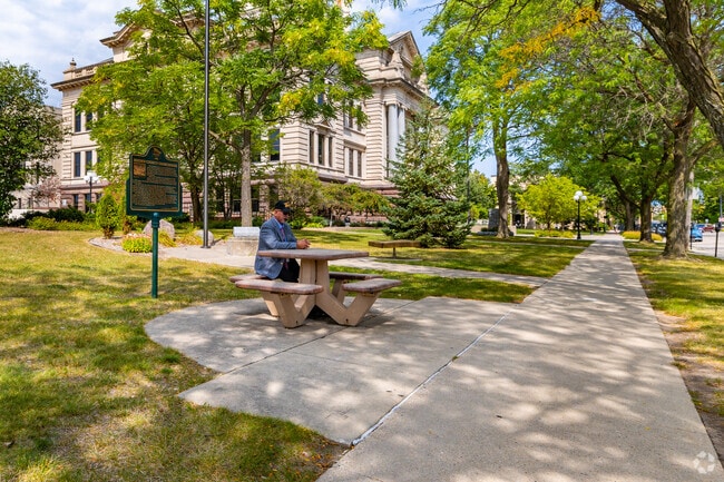 Downtown Green Bay is just a few minutes' drive from the quiet MacArthur Heights neighborhood.