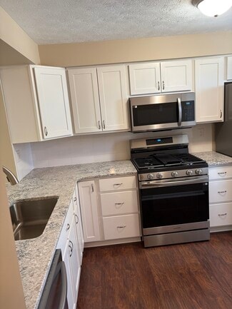 802 Lexington Dr, Aliquippa, PA 15001