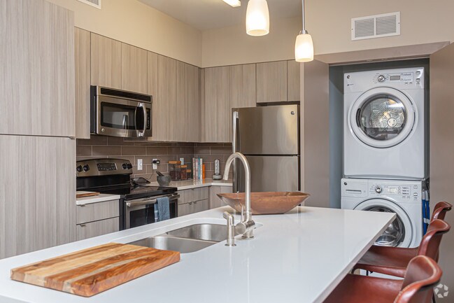 The Paramount at South Market, New Orleans, LA 70113 - photo 3