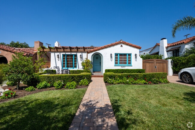 Mediterranean homes line the streets in Sparr Heights, CA.