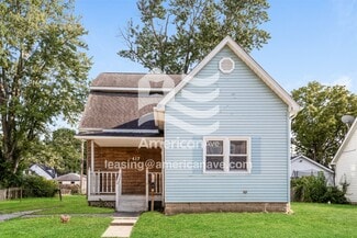 417 W 6th St, Greenfield, IN 46140