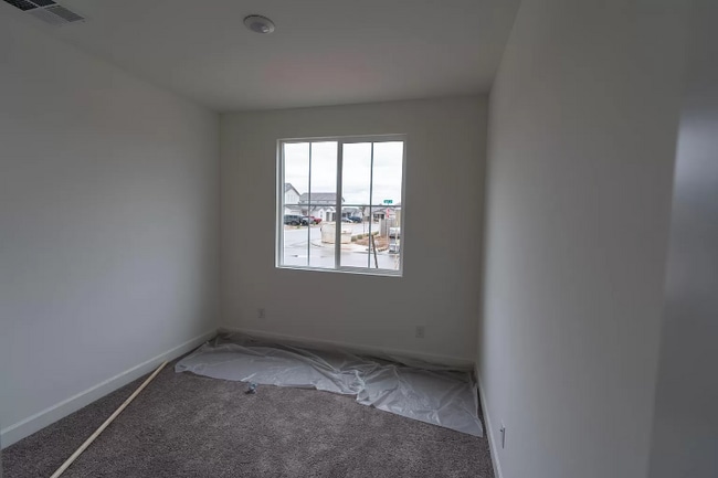 640 E Vail Ln, San Tan Valley, AZ 85140 - photo 6