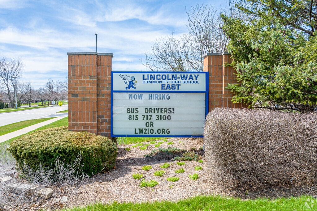 LincolnWay East High School, Frankfort IL Rankings & Reviews