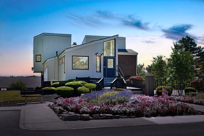 Hidden Creek Apartments, Columbus, OH 43228 - photo 2