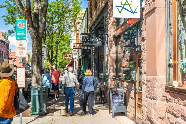 Main Avenue runs through the center of The Grid, providing many shopping stores and boutiques.