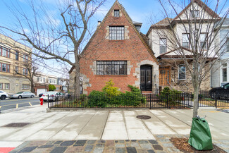 2314 Palisade Ave, Weehawken, NJ 07086