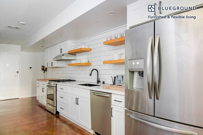 654 N Virgil Ave unit FL3-ID1371, Los Angeles, CA 90029 - photo 6