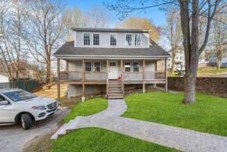 25 1/2 Lincoln St, Webster, MA 01570