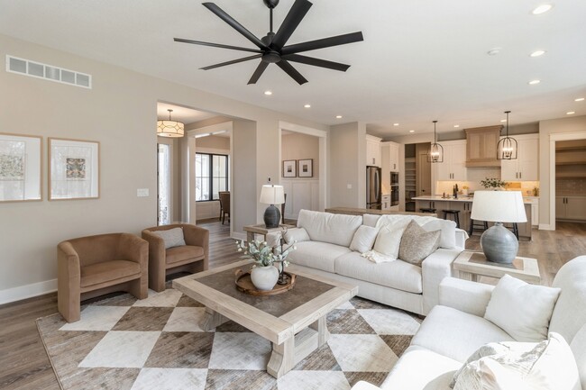 10468 Thorne Dr unit 36750229, Wdm, IA 50266 - photo 7