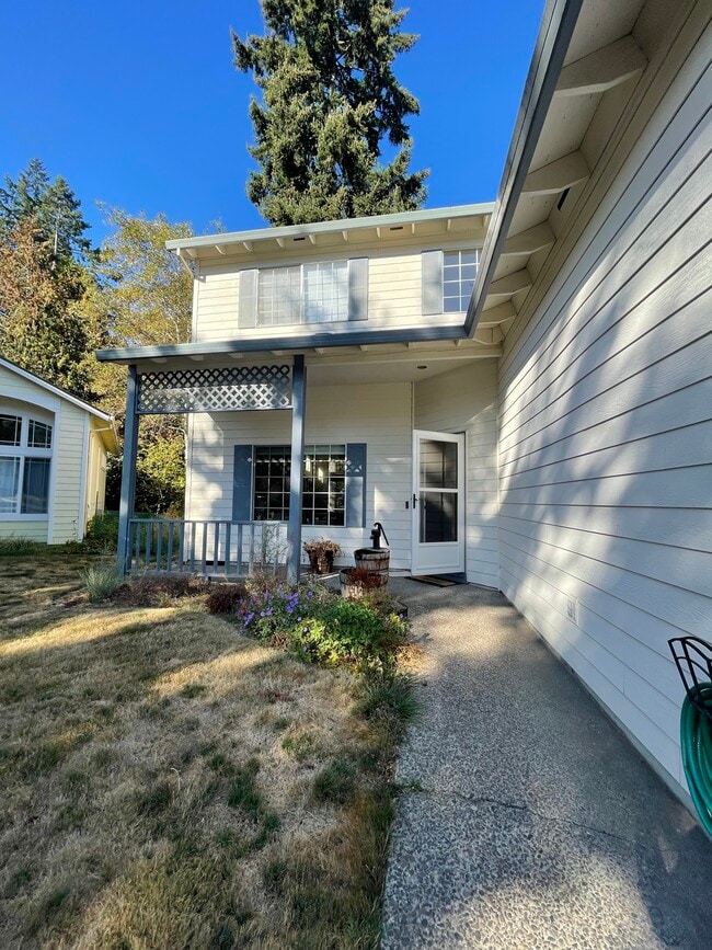 19584 SW Jessica Ct, Beaverton, OR 97006