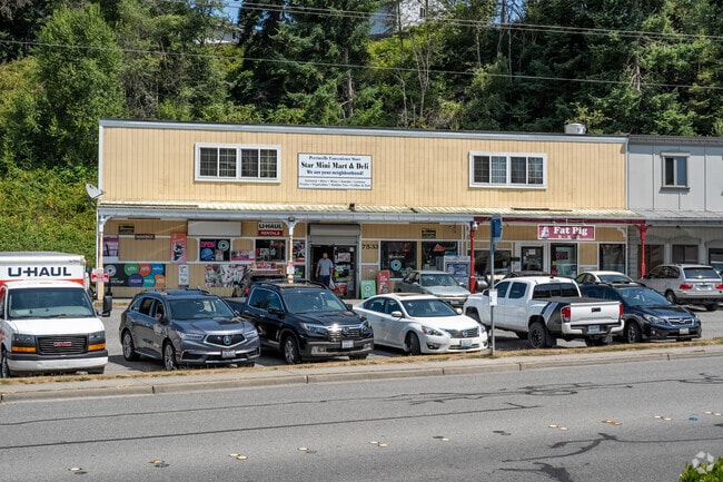Star Mini Mart and Deli is one of the local shops for residents to check out in Perrinville.